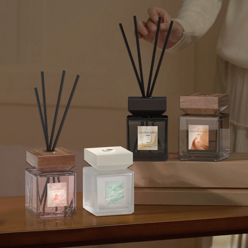 น้ำมันหอมระเหยแบบก้านไม้หอม 20 - Home Fragrance London บทวิจารณ์และราคา
