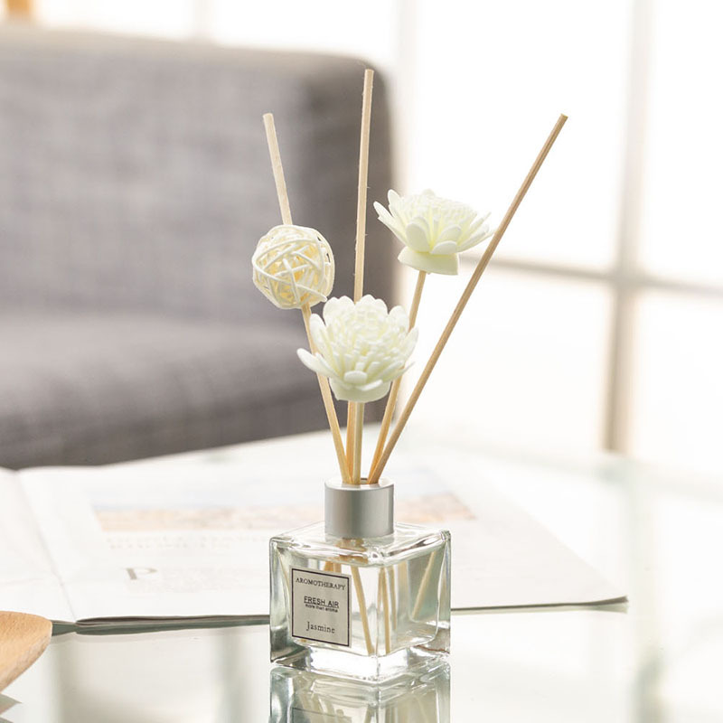 น้ำมันหอมระเหยอโรมาเธอราพี 50  - Home Fragrance London บทวิจารณ์และราคา