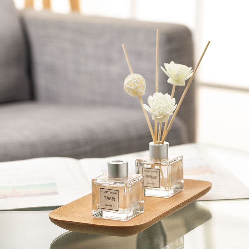 น้ำมันหอมระเหยอโรมาเธอราพี 50  - Home Fragrance London บทวิจารณ์และราคา